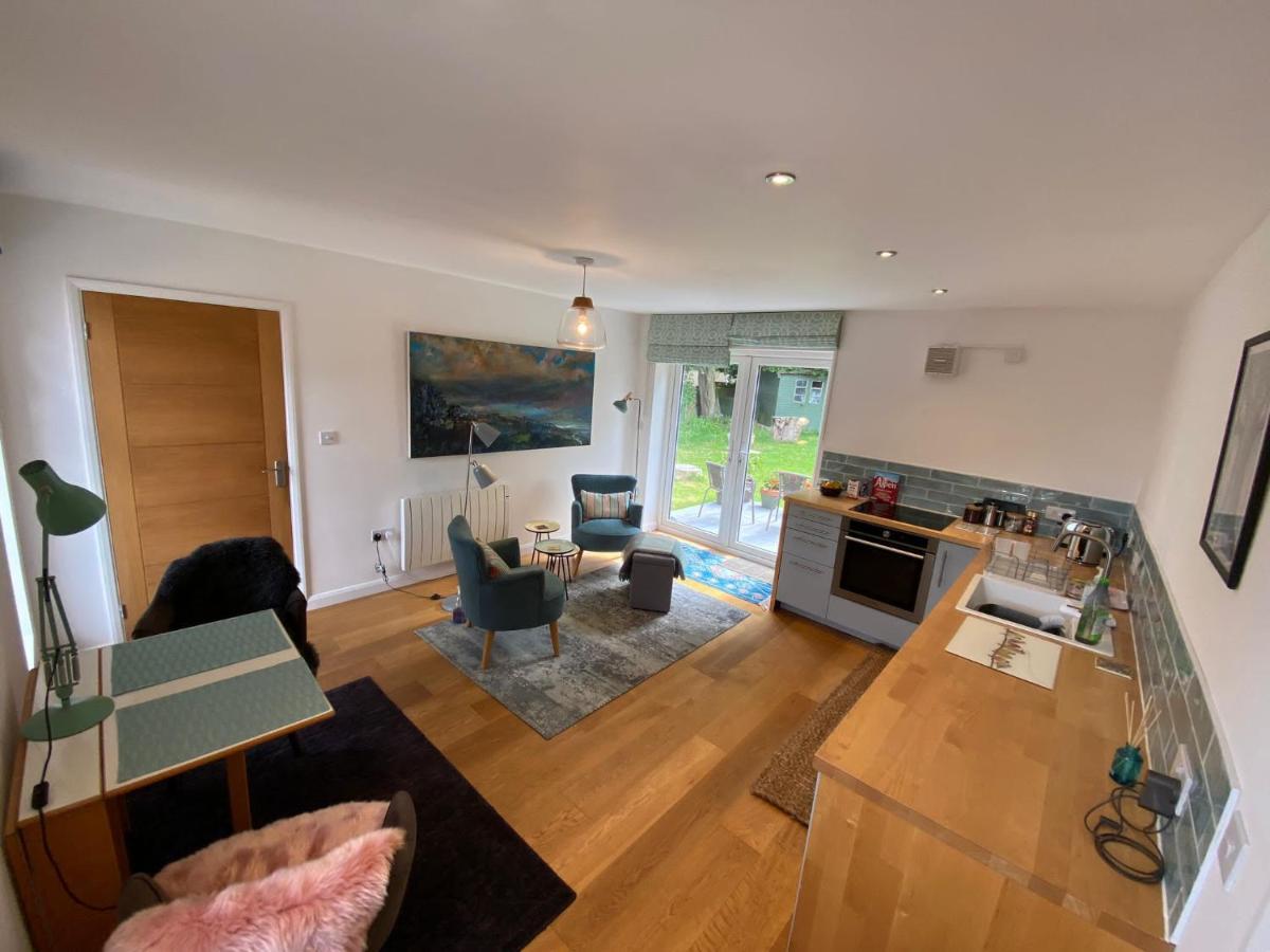 Self-Contained, Ground Floor Apartment With Parking And Patio Walmer Екстериор снимка
